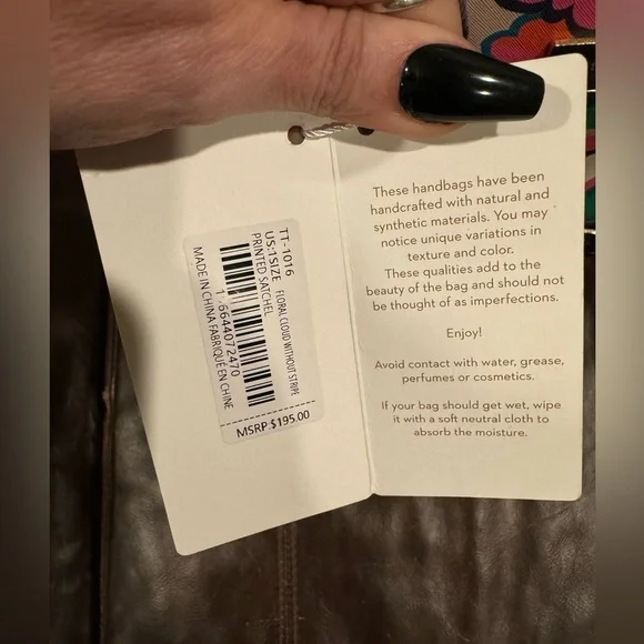 Trina Turk Floral Cloud Tote NWT - Picture 6 of 13